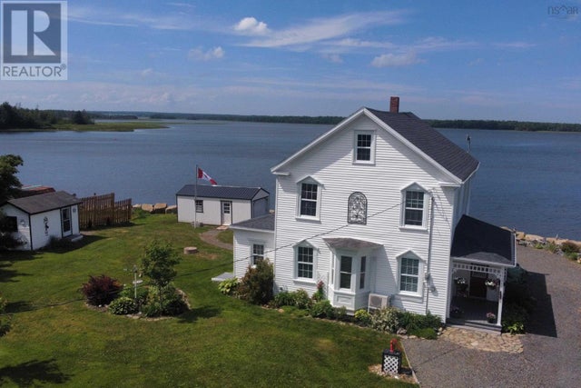 13291 Highway 6, Wallace Bridge