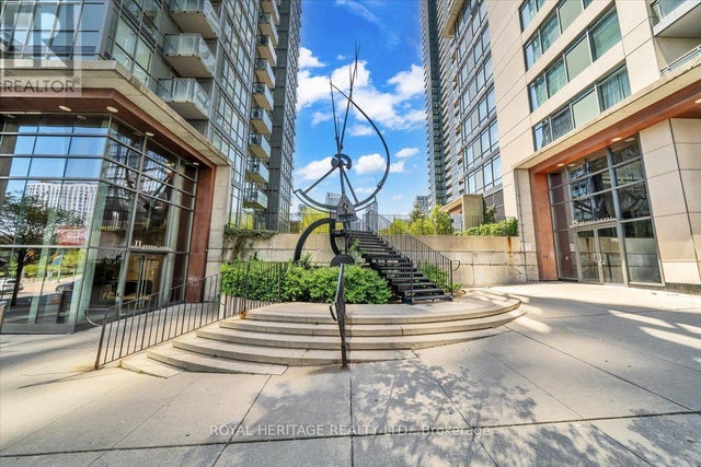 1105 - 11 Brunel Court, Toronto (waterfront Communities)