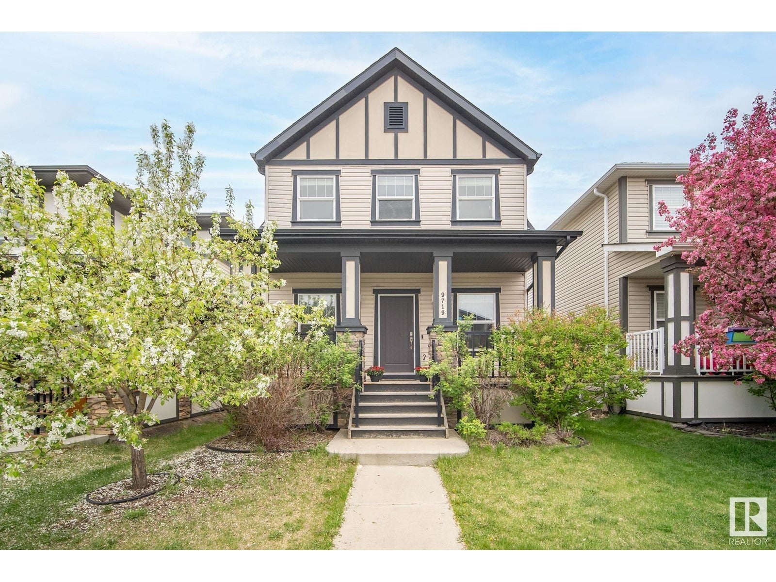 9719 221 St Nw, Edmonton