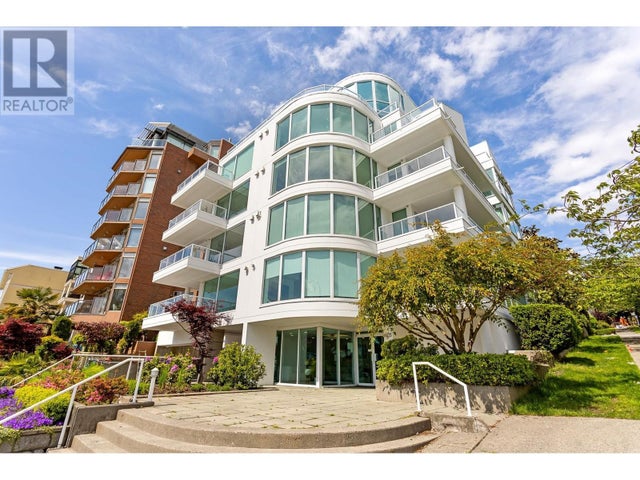 3b 1403 Beach Avenue, Vancouver
