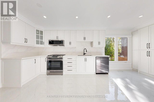 78 Agincourt Drive, Toronto (agincourt South-Malvern West)