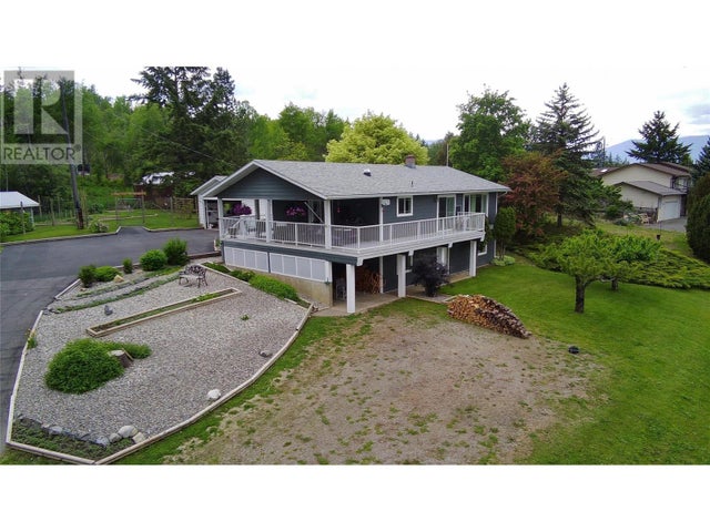 3765 Crestview Rd Road, Creston
