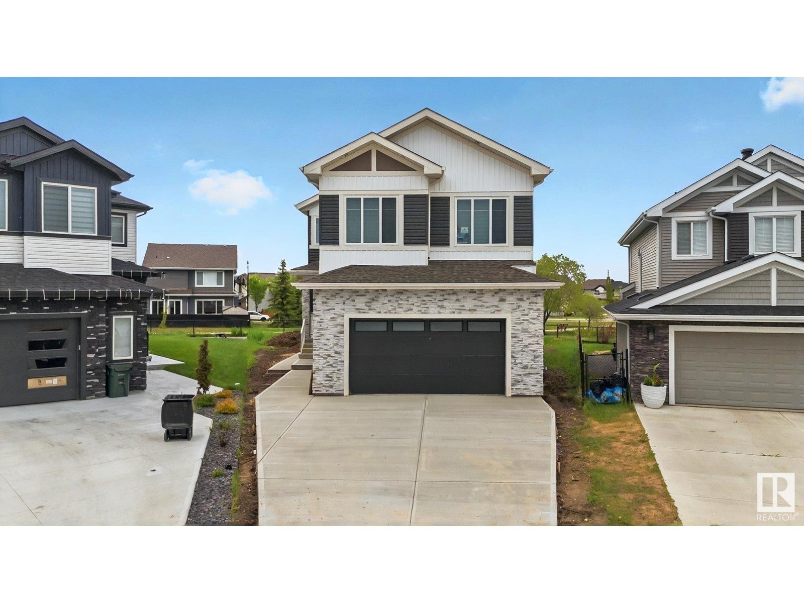 297 Nelson Dr, Spruce Grove