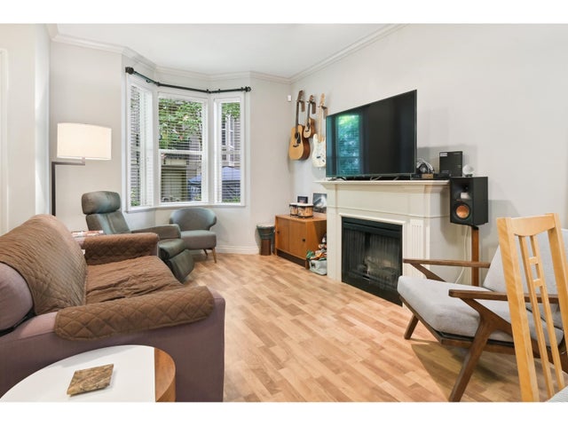 16 33321 George Ferguson Way, Abbotsford