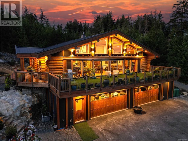 4250 Goldstream Heights Dr, Malahat