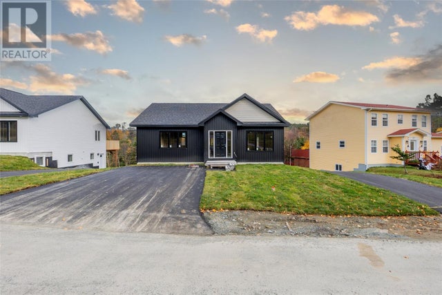 24 Whelans Crescent, Paradise