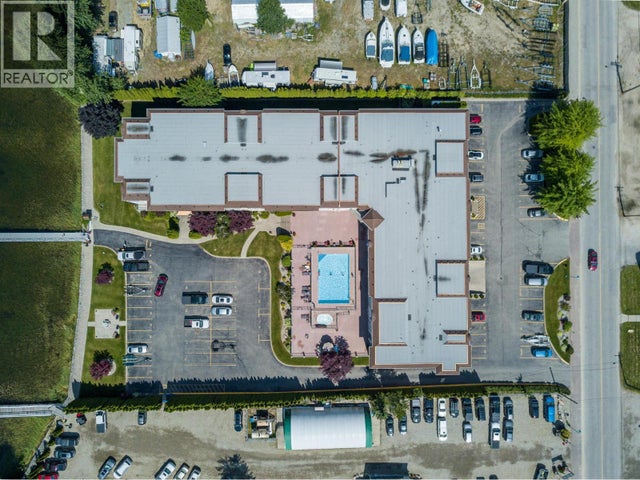 1002 Riverside Avenue Unit# 221, Sicamous