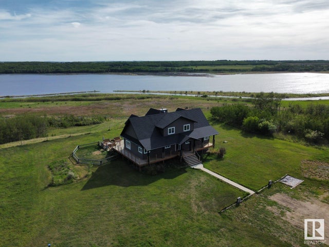 20213 Township Road 460, Rural Camrose County