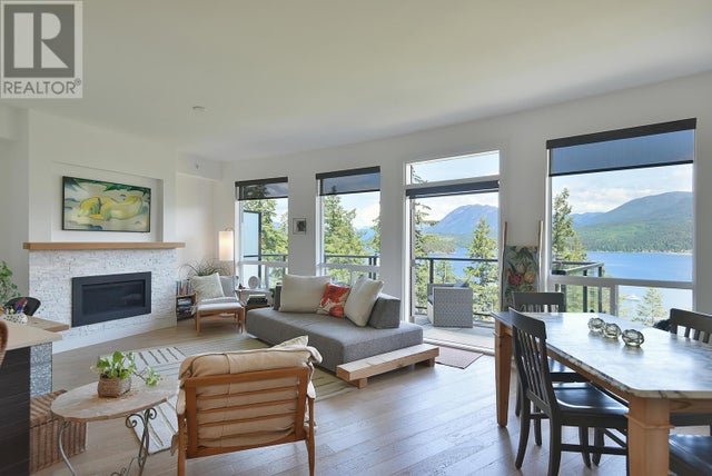 302 5780 Marine Way, Sechelt