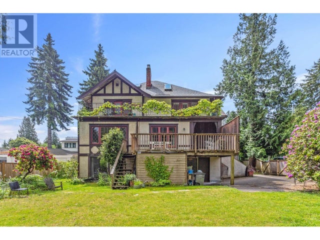 4698 W 4th Avenue, Vancouver