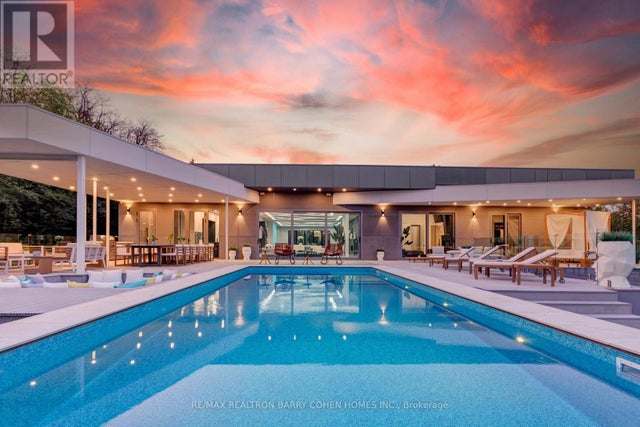 23 Hunters Glen Road, Aurora (aurora Estates)