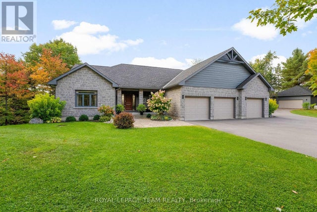 2803 Centennial Lake Road, Greater Madawaska