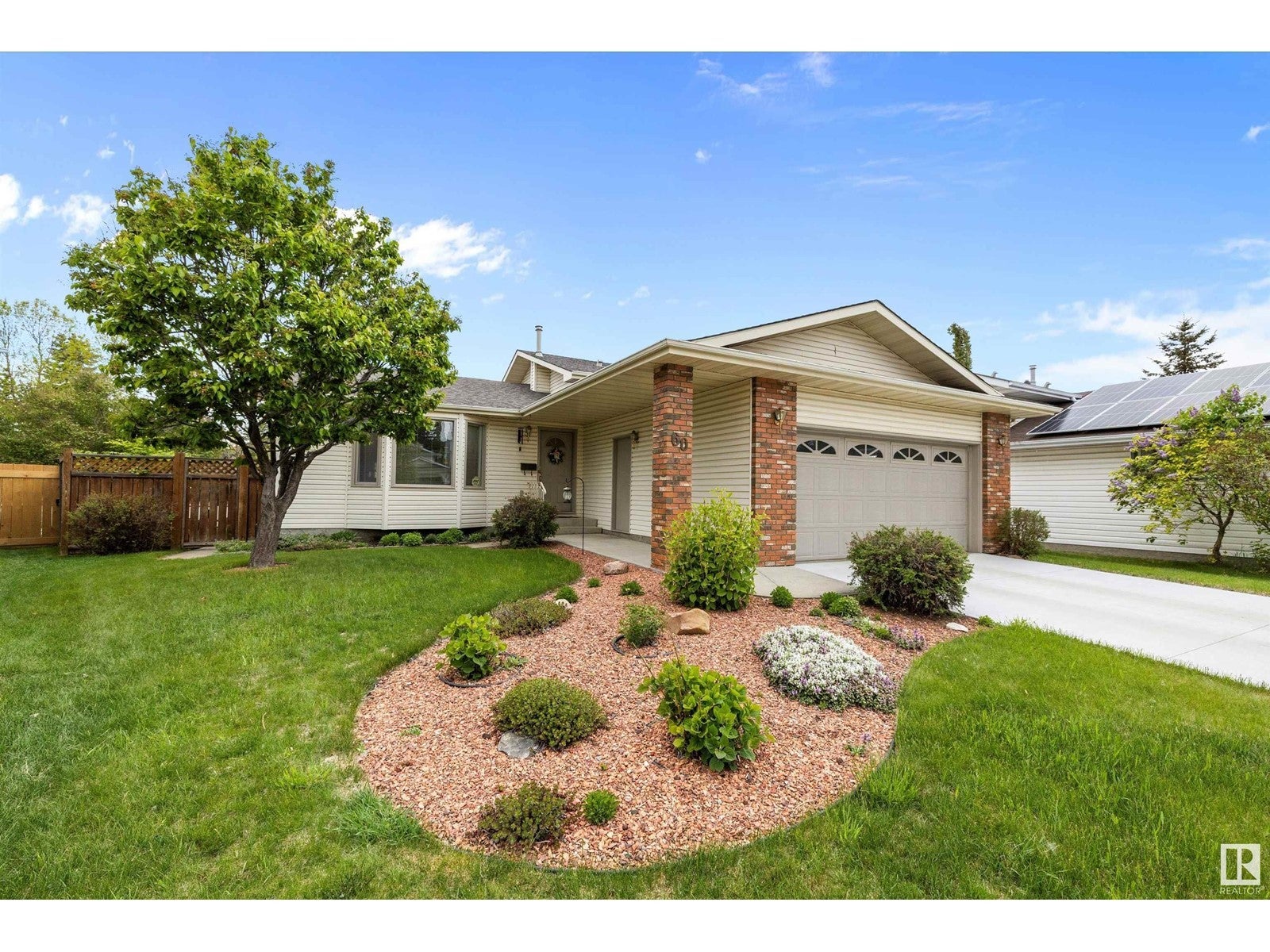 60 Highcliff Rd, Sherwood Park