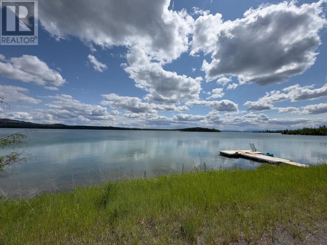 5943 N Green Lake Road, 70 Mile House