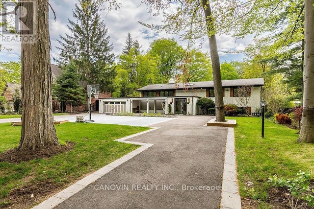 2410 Lionheart Crescent, Mississauga (sheridan)