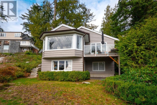 3284 Mathers Avenue, West Vancouver