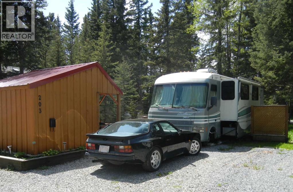 203, 200 4 Avenue Sw, Sundre