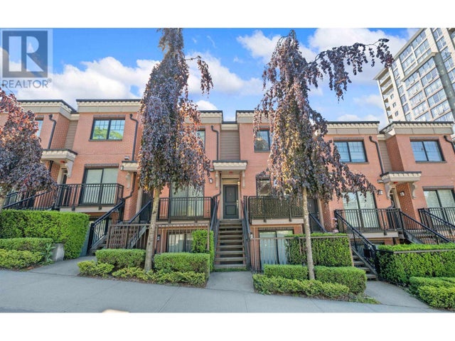 4 838 Royal Avenue, New Westminster