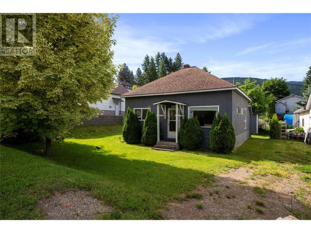 630 Okanagan Se Avenue, Salmon Arm
