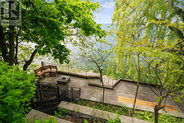 67 Lake Promenade, Toronto (long Branch)