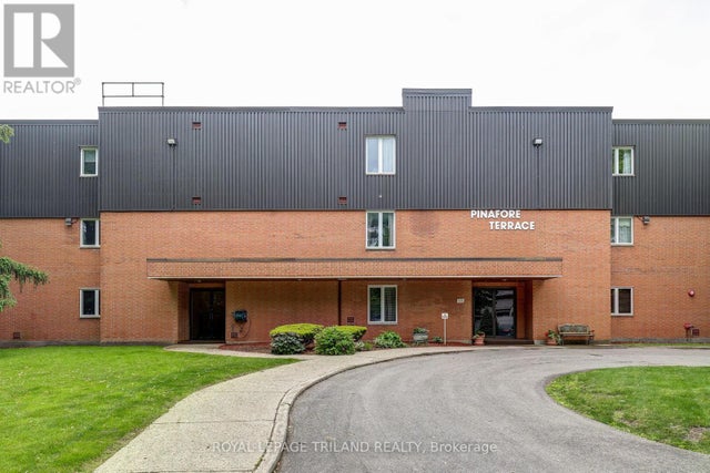 11 - 125 Elm Street, St. Thomas