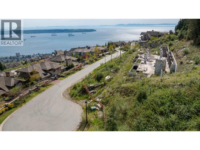 2345 Kadlec Court, West Vancouver