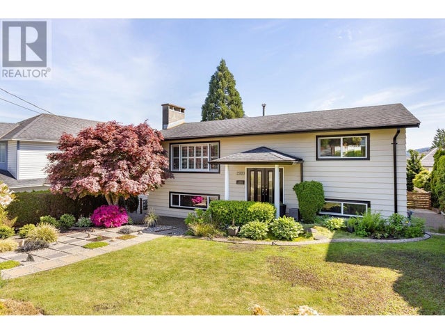 2920 Walton Avenue, Coquitlam
