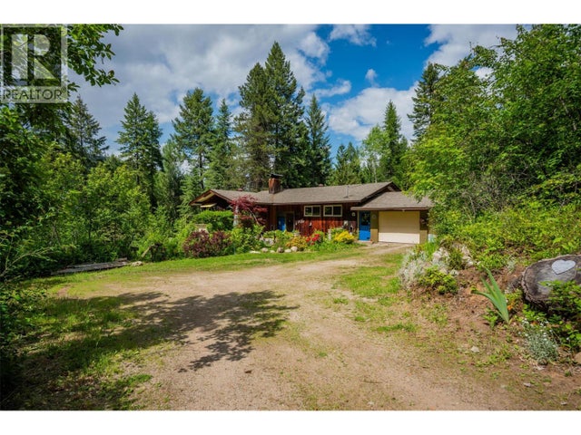 2083 Green Road, Fruitvale