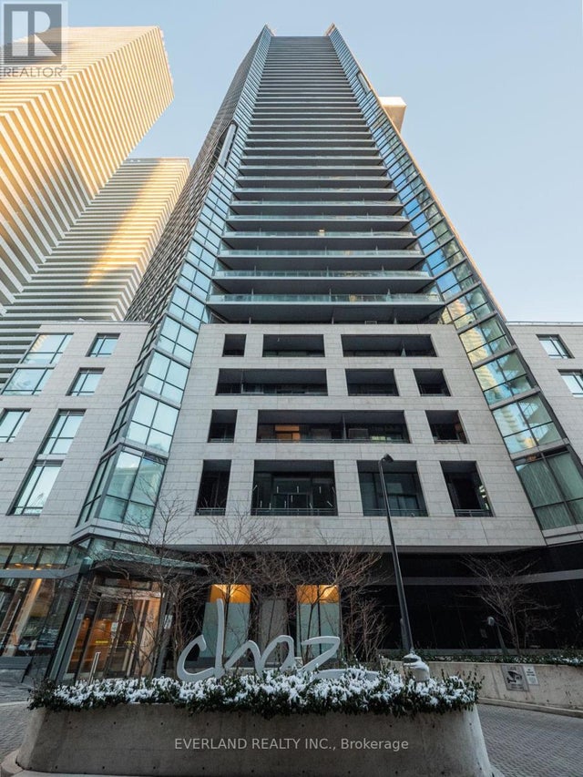 1902 - 45 Charles Street E, Toronto (church-Yonge Corridor)