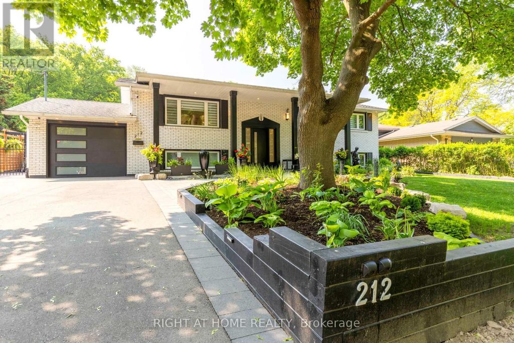 212 Lockhart Drive, St. Catharines (glendale/glenridge)