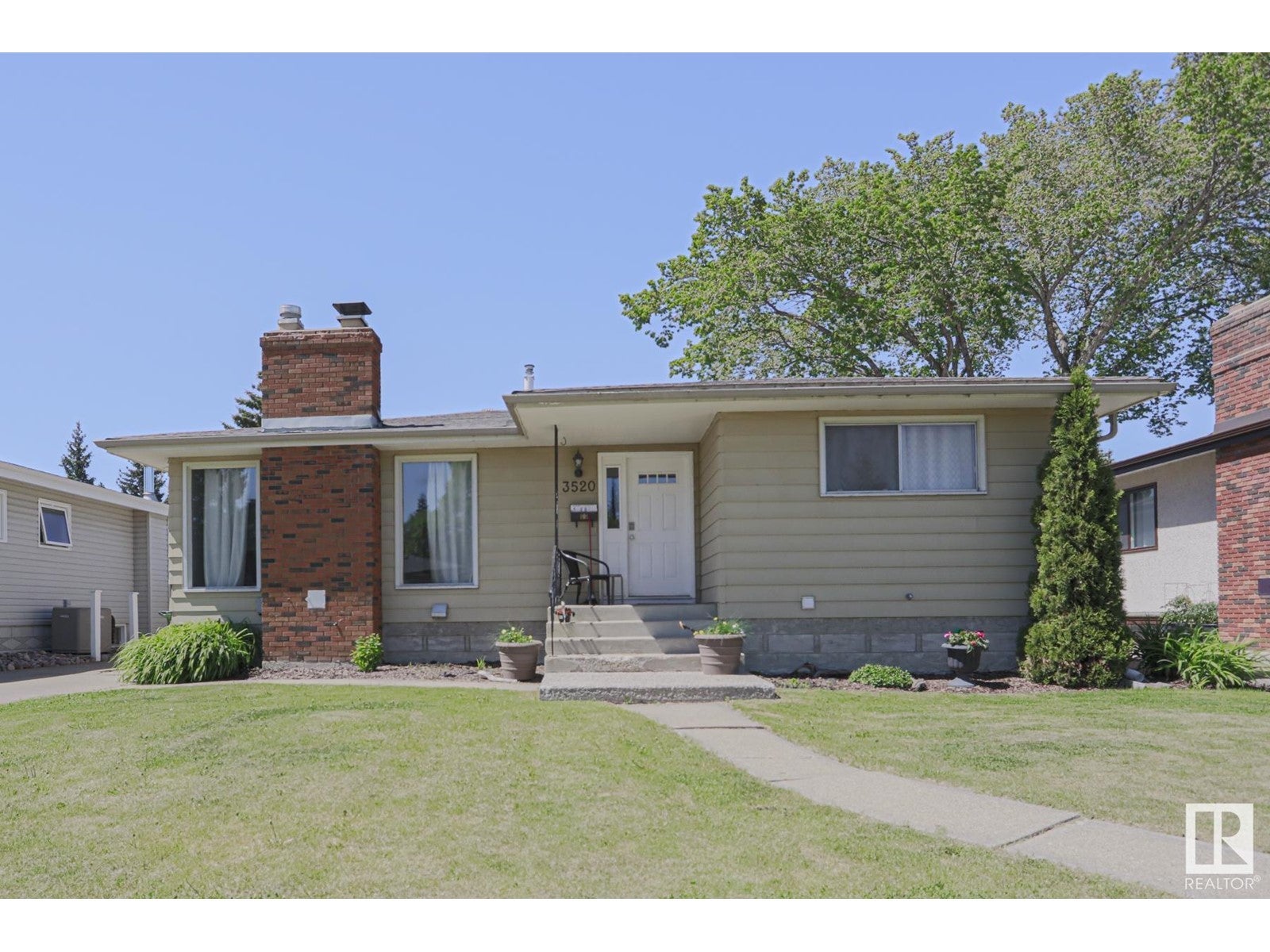 3520 105b St Nw Nw, Edmonton
