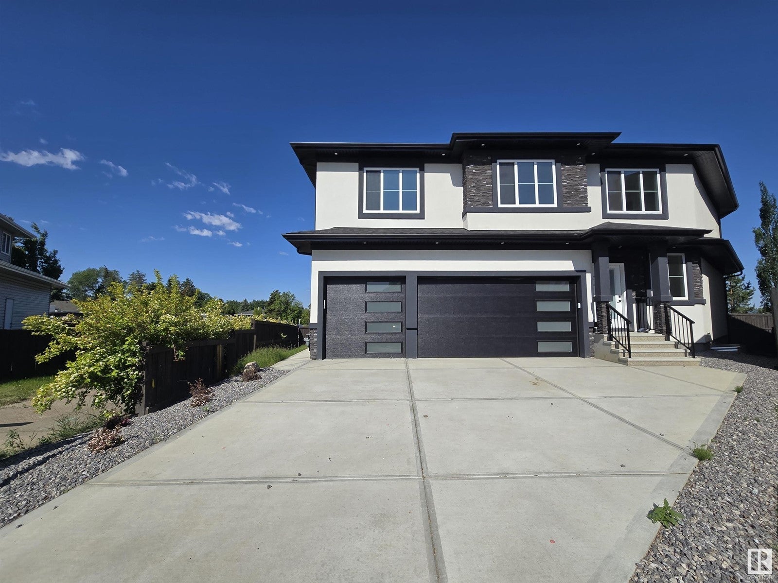 9 Galloway St, Sherwood Park
