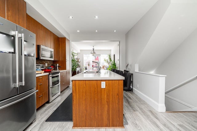 2 2450 161a Street, Surrey