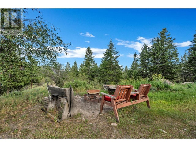 100 Mountain View Drive, Summerland