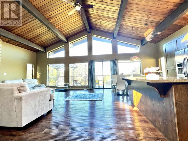 5129 Chapman Road, Sechelt