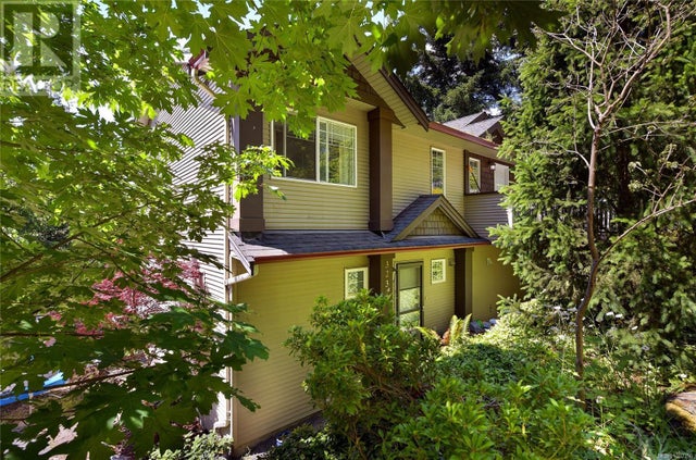 A & B 3232 Loledo Pl, Langford
