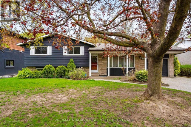 305 Centre Street, Niagara-On-The-Lake (town)