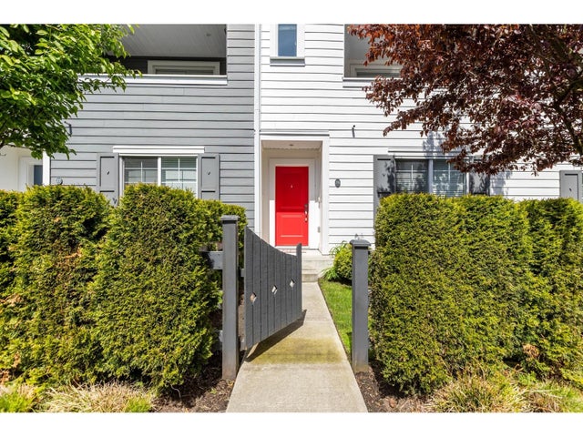 26 16337 15 Avenue, Surrey