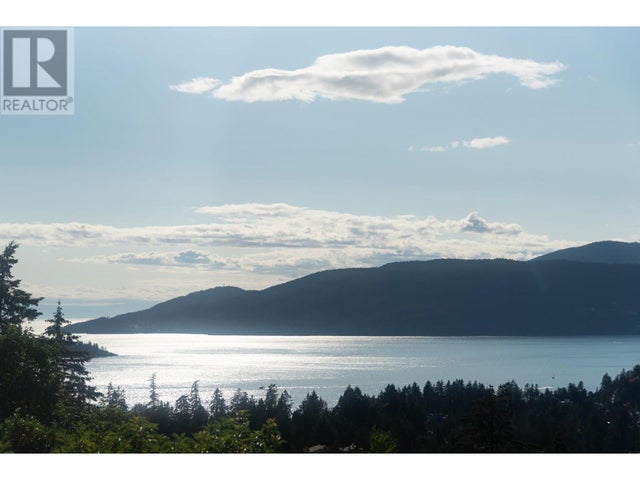 5267 Aspen Drive, West Vancouver