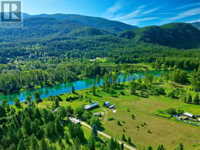 6702 Appledale Lower Road, Winlaw