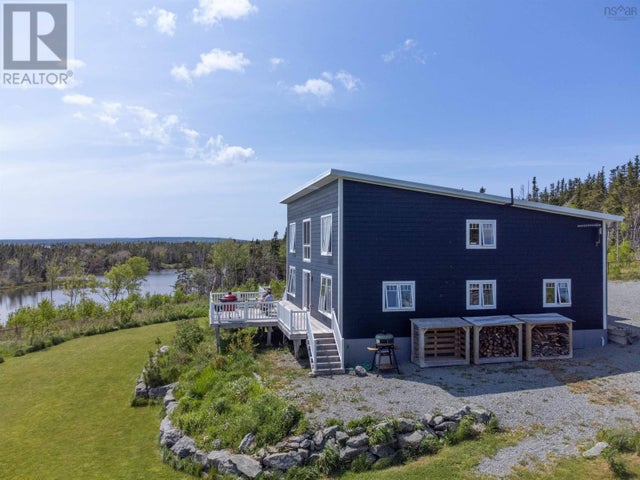 122 Peter Sosna Drive, Macnabs Cove