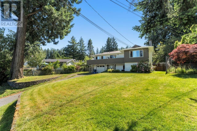 405 Tamarack Rd, Colwood