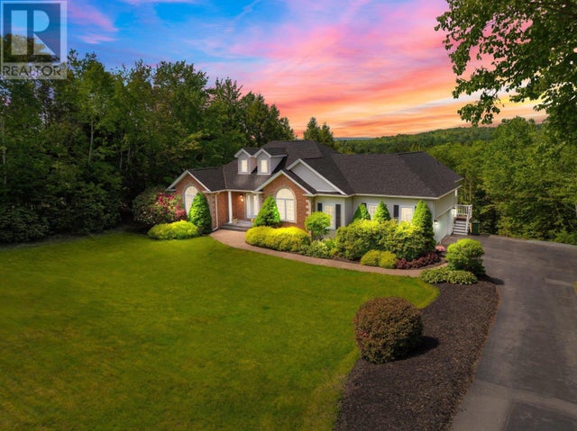 9 Glenmorren Court, Fall River