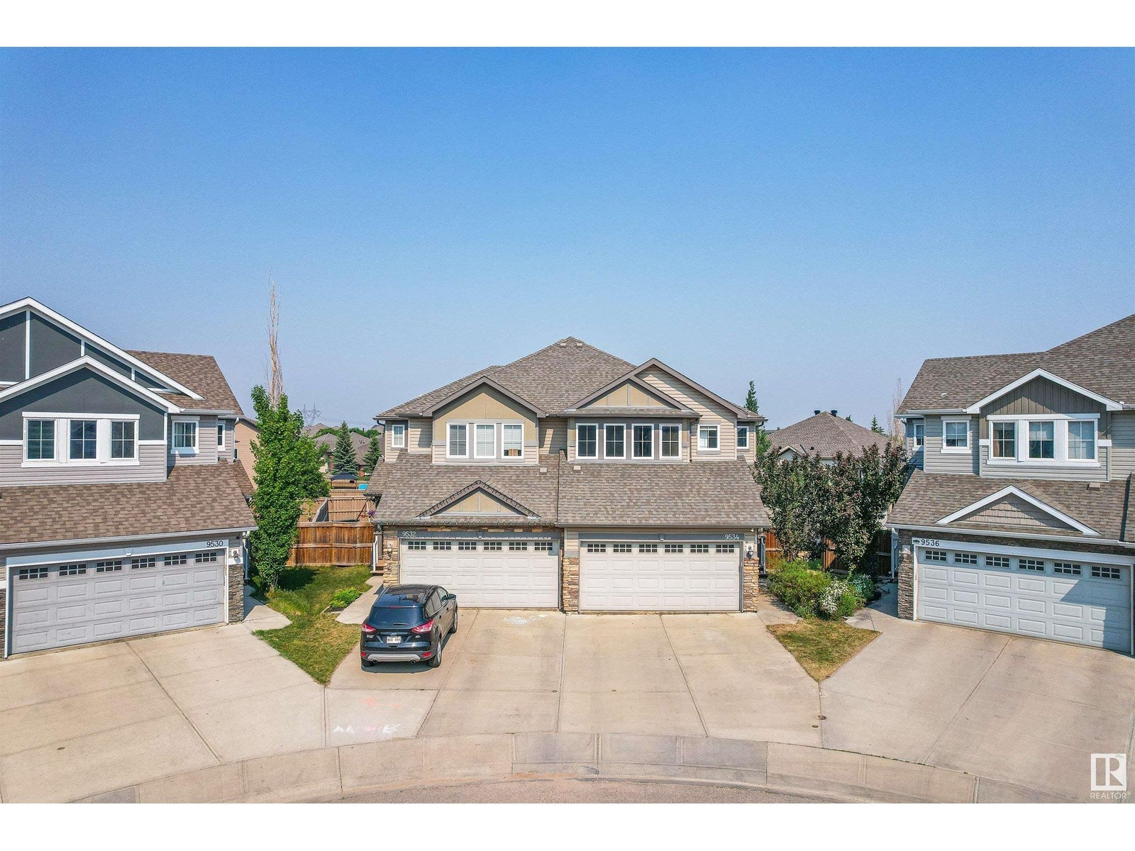 9534 Simpson Co Nw, Edmonton