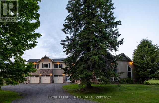 6175 Fourth Line, Erin