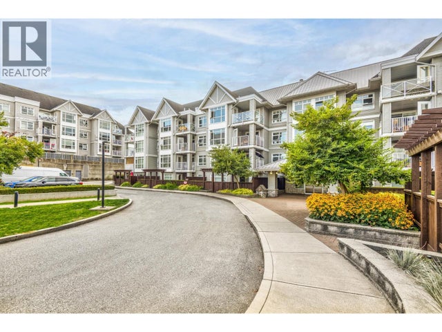 425 3122 St Johns Street, Port Moody