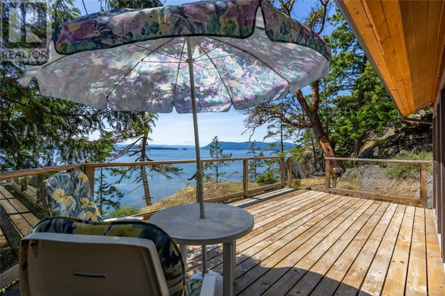 3803 Cutlass Crt, Pender Island
