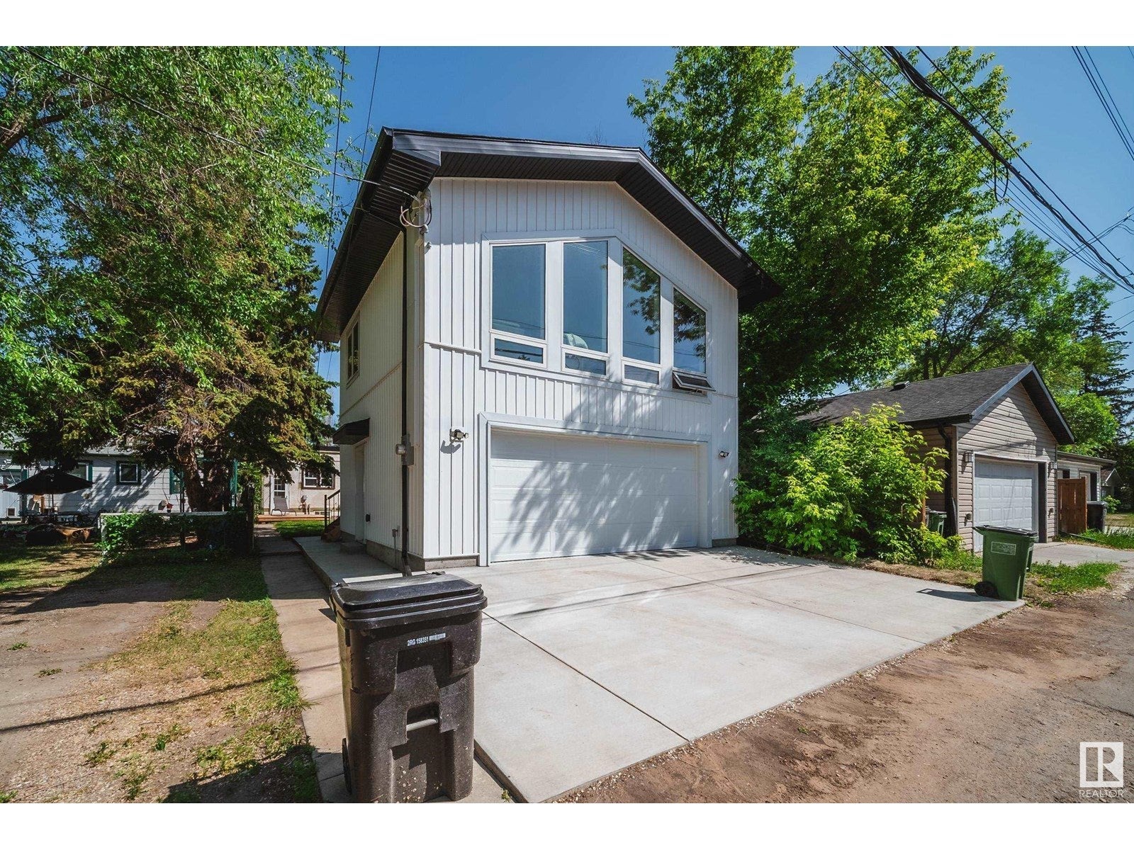 10711 76 Av Nw, Edmonton