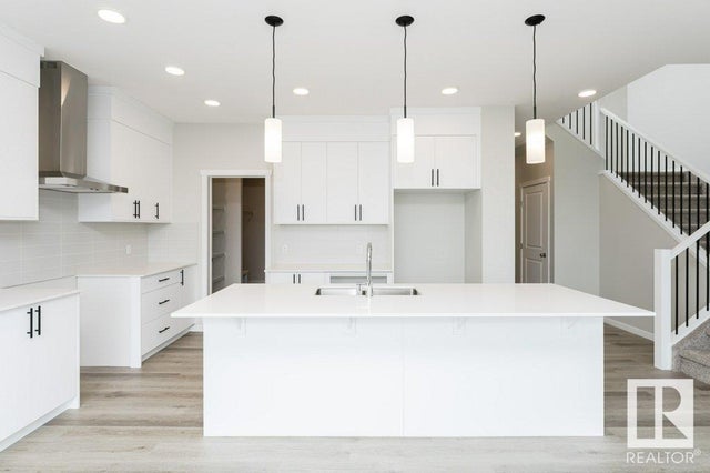 3945 Wren Lo Nw, Edmonton