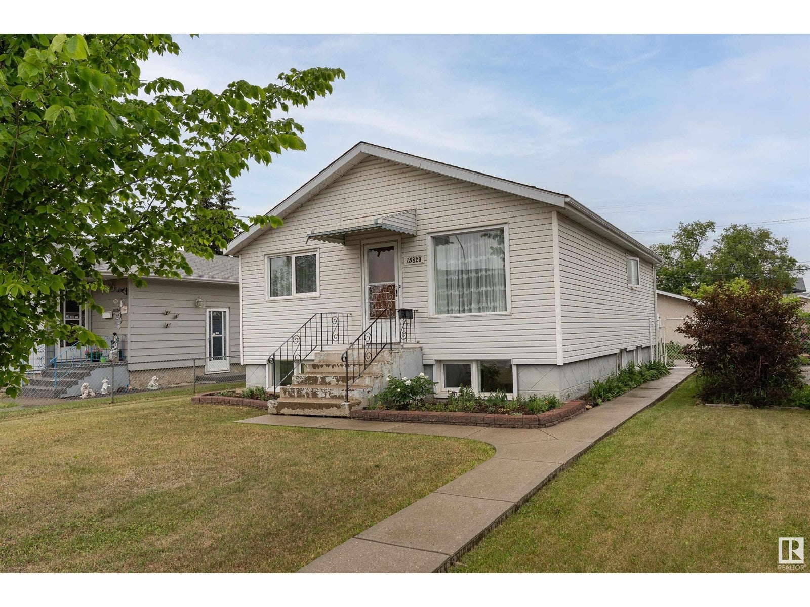 15820 100 Av Nw Nw, Edmonton